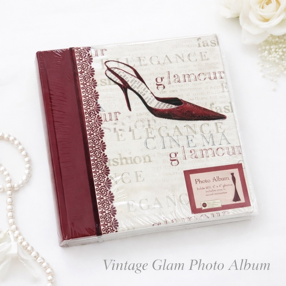Vintage Glam Fashion High Heel Photo Album • Holds 200 4x6 Photos • New Sealed